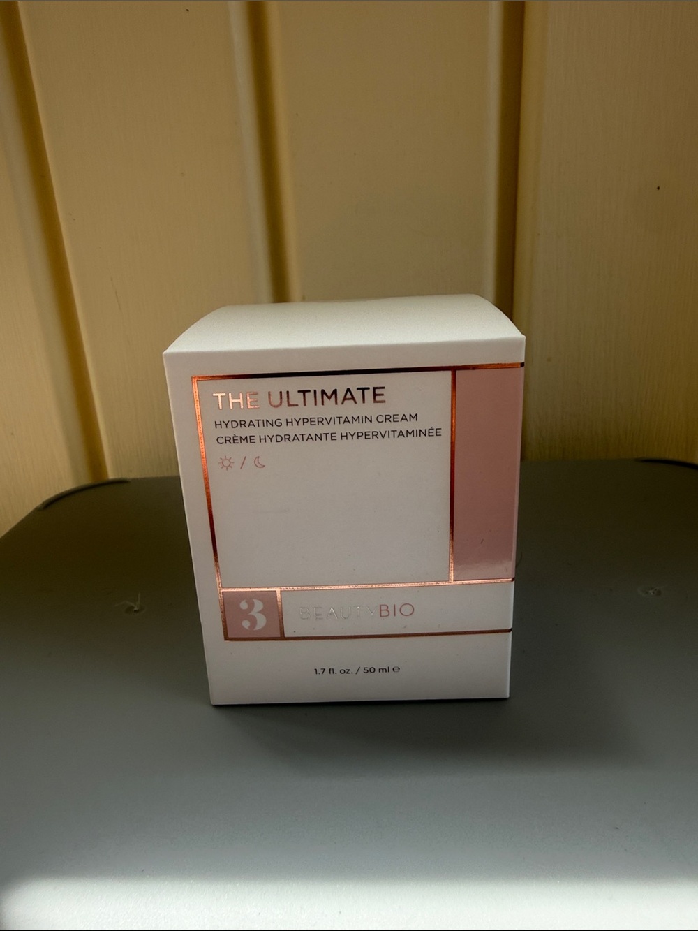 The Ultimate Hydrating Hypervitamin Cream — White and Pink